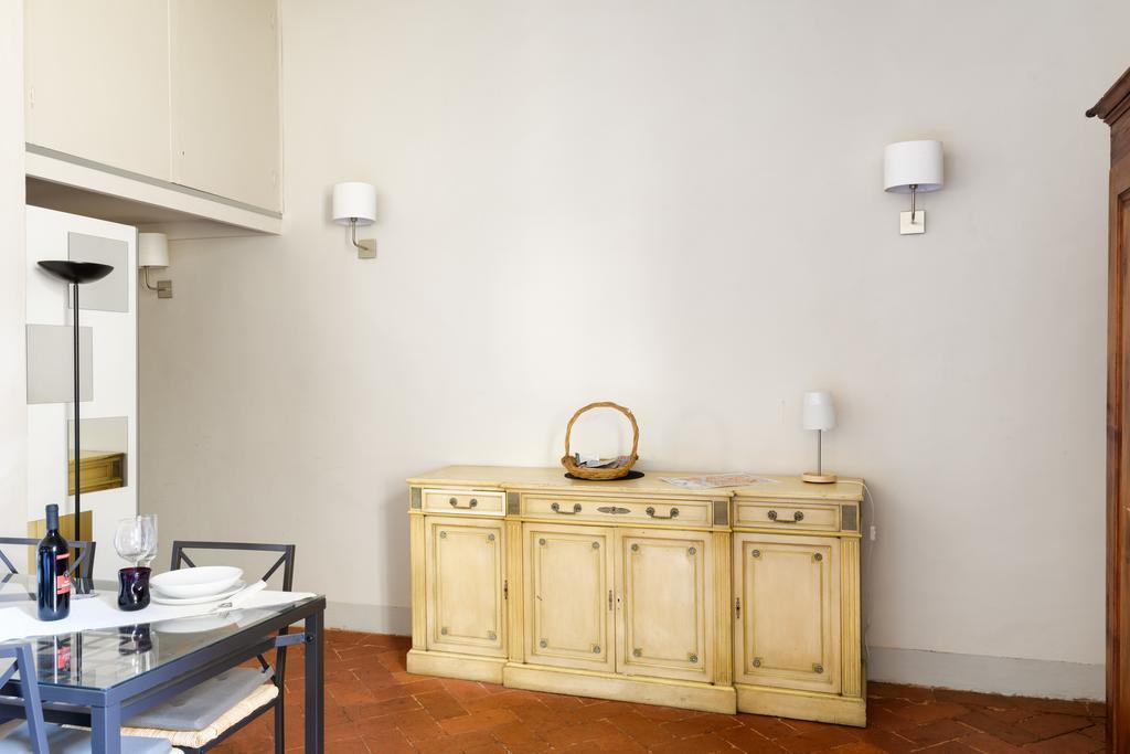 Servi Apartment Флоренция Екстериор снимка