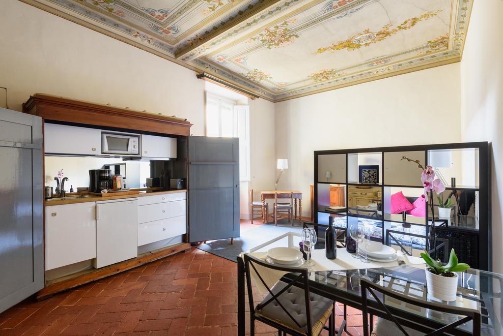 Servi Apartment Флоренция Екстериор снимка