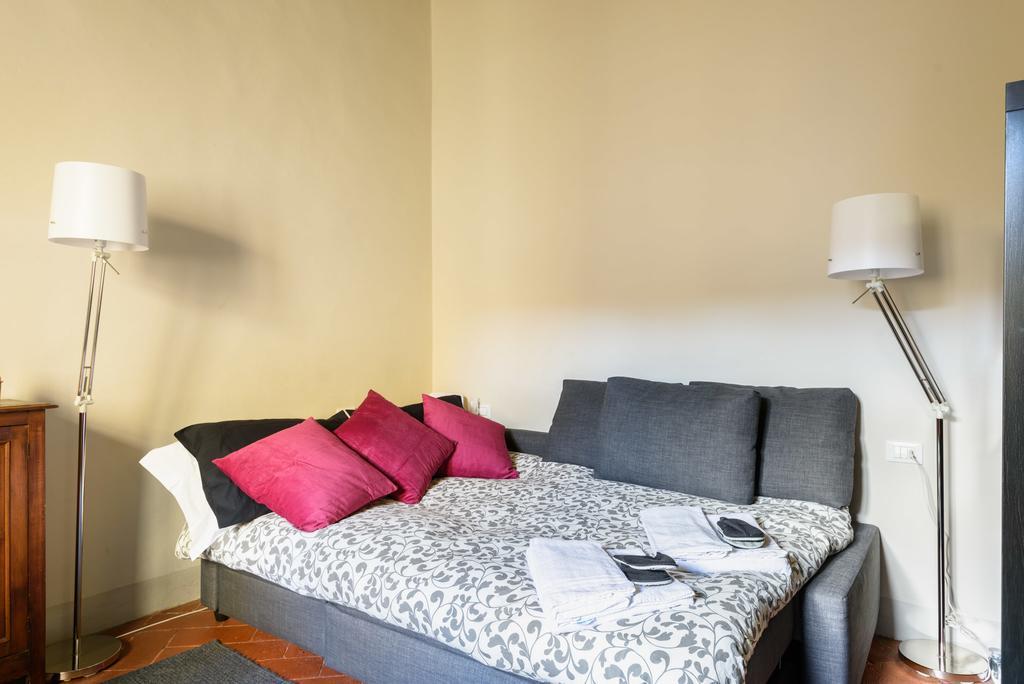 Servi Apartment Флоренция Екстериор снимка